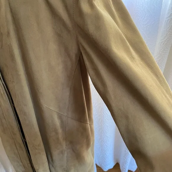 Faconnable suede toupe color over coat